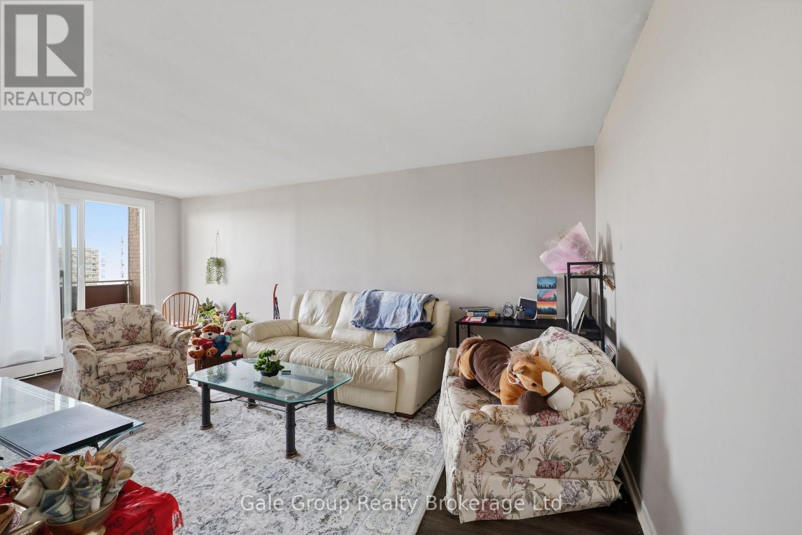 #814 750 KIPPS LANE - Image 9