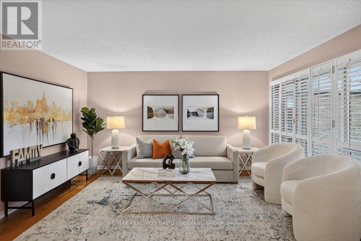 52 ANTIBES DRIVE - 15