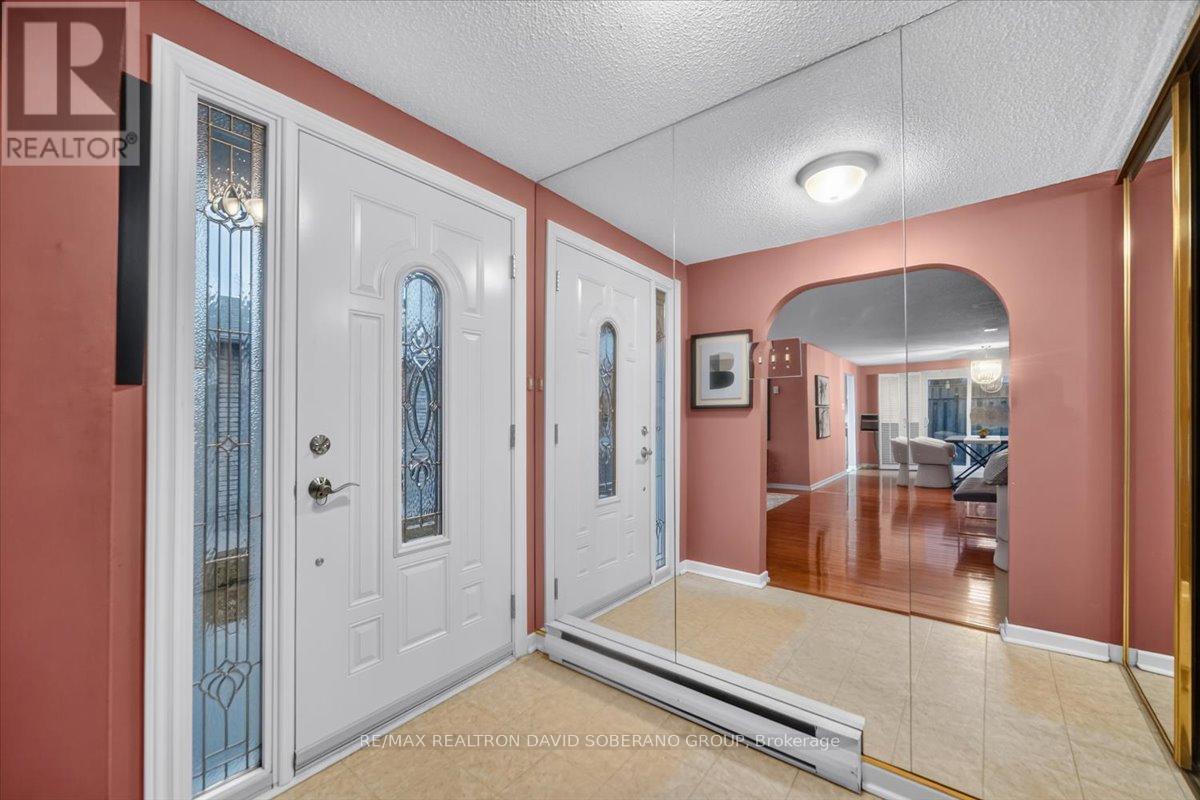 52 ANTIBES DRIVE - 3