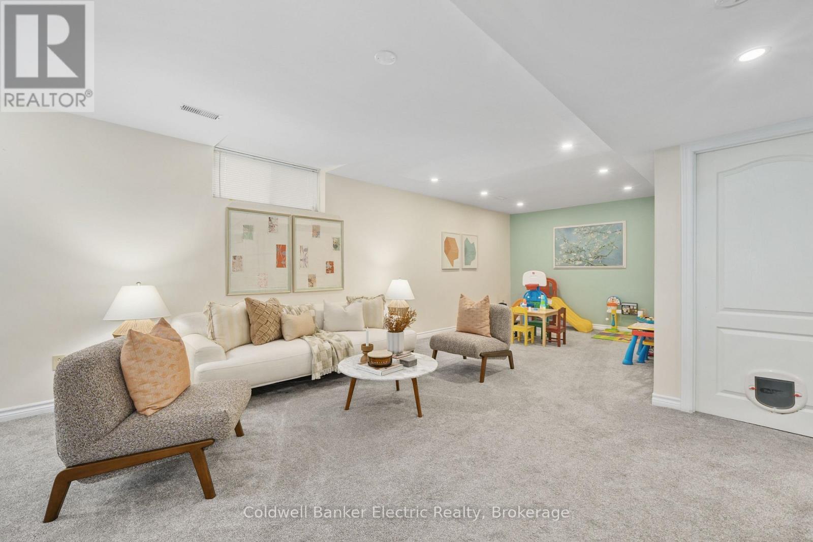 121 HADEN AVENUE - 20