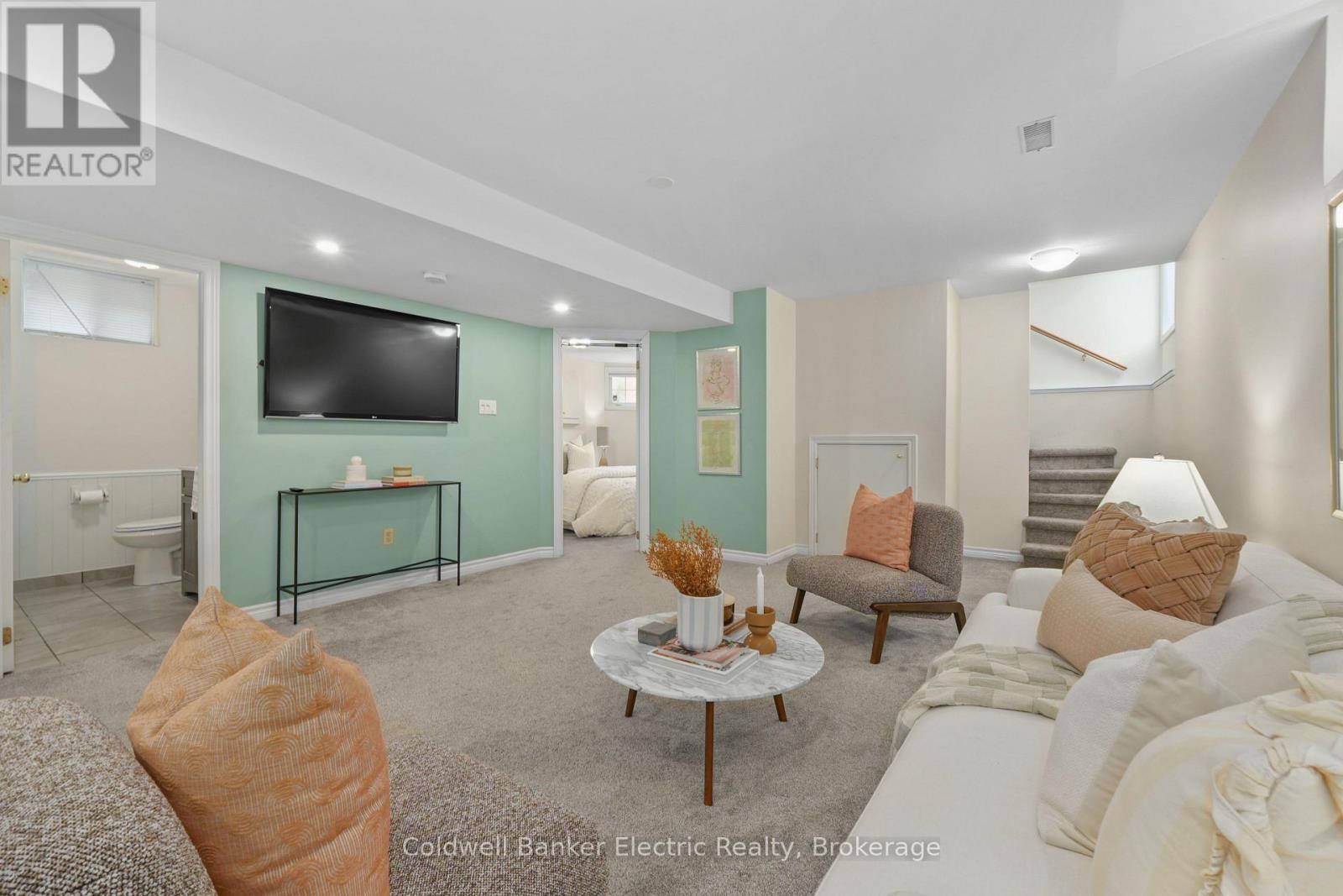 121 HADEN AVENUE - 22