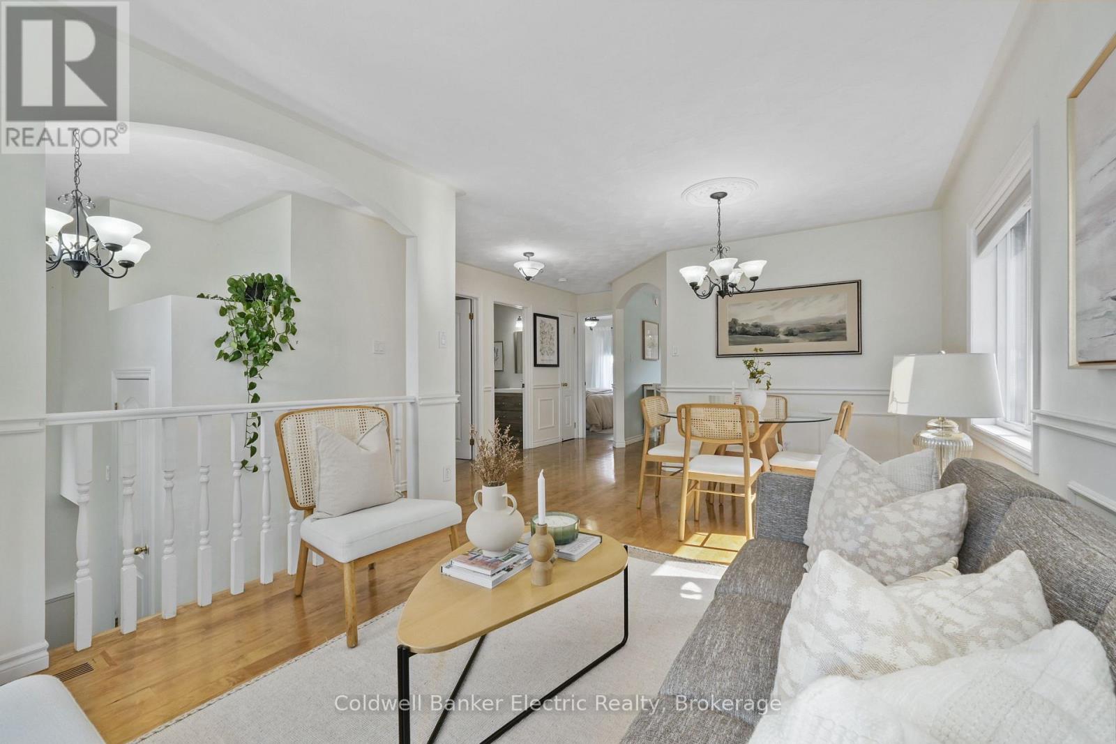 121 HADEN AVENUE - 7