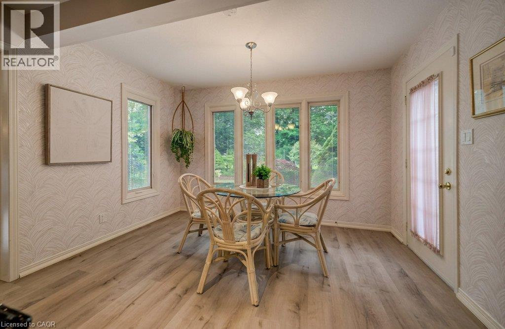 449 KNIGHTSBRIDGE Court - 11