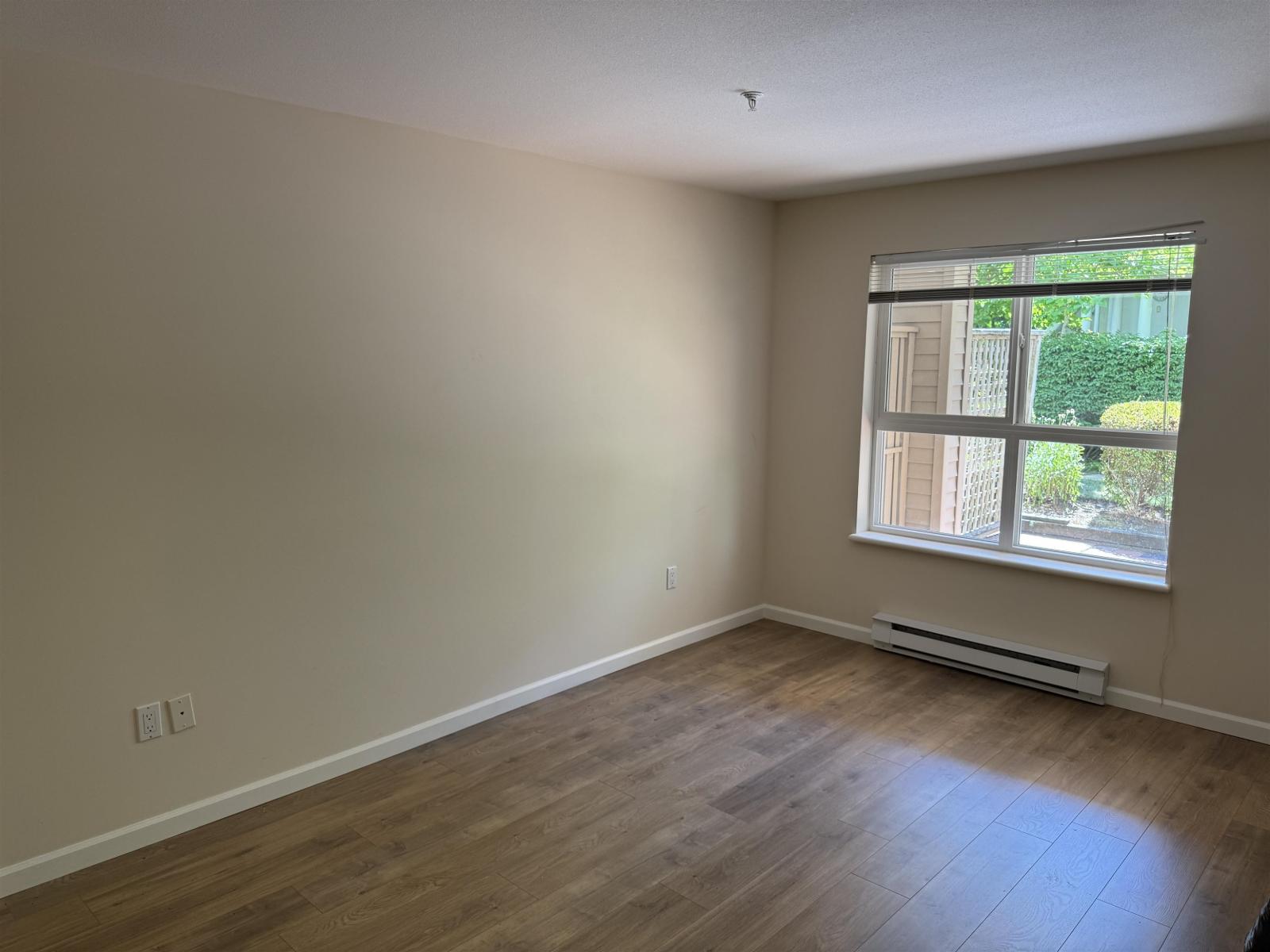 104 1588 BEST STREET, White Rock