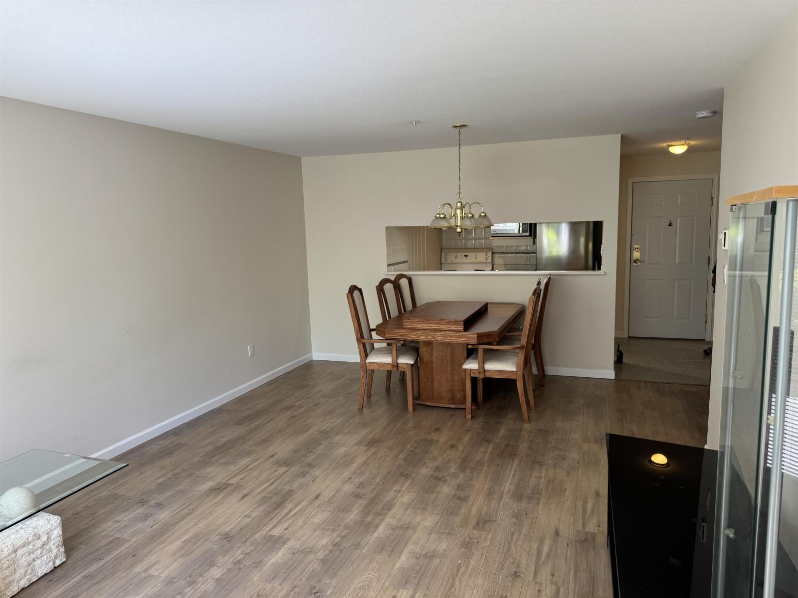 104 1588 BEST STREET, White Rock