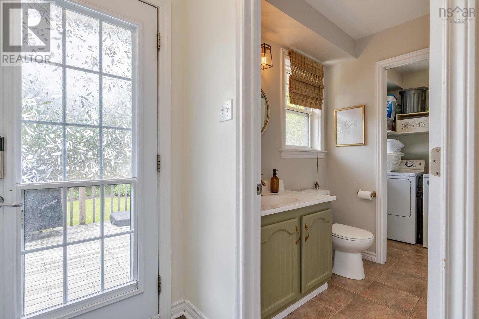 140 Flagstone Drive - 13