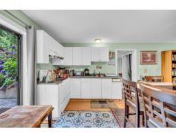 14654 102 Avenue, Surrey, BC V3R7E5 Photo 9