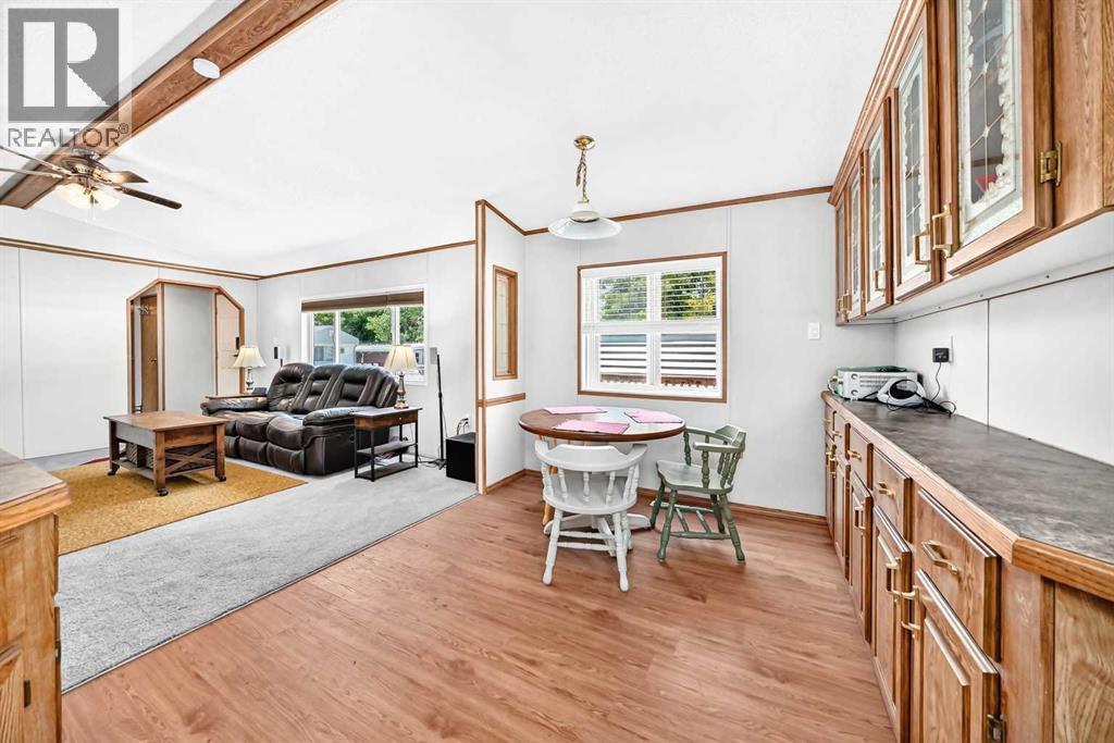 130, 6724 17 Avenue SE - 17