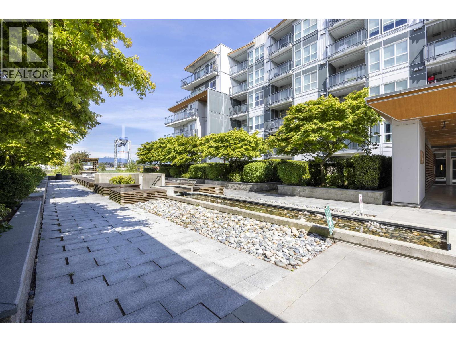 309 10033 RIVER DRIVE