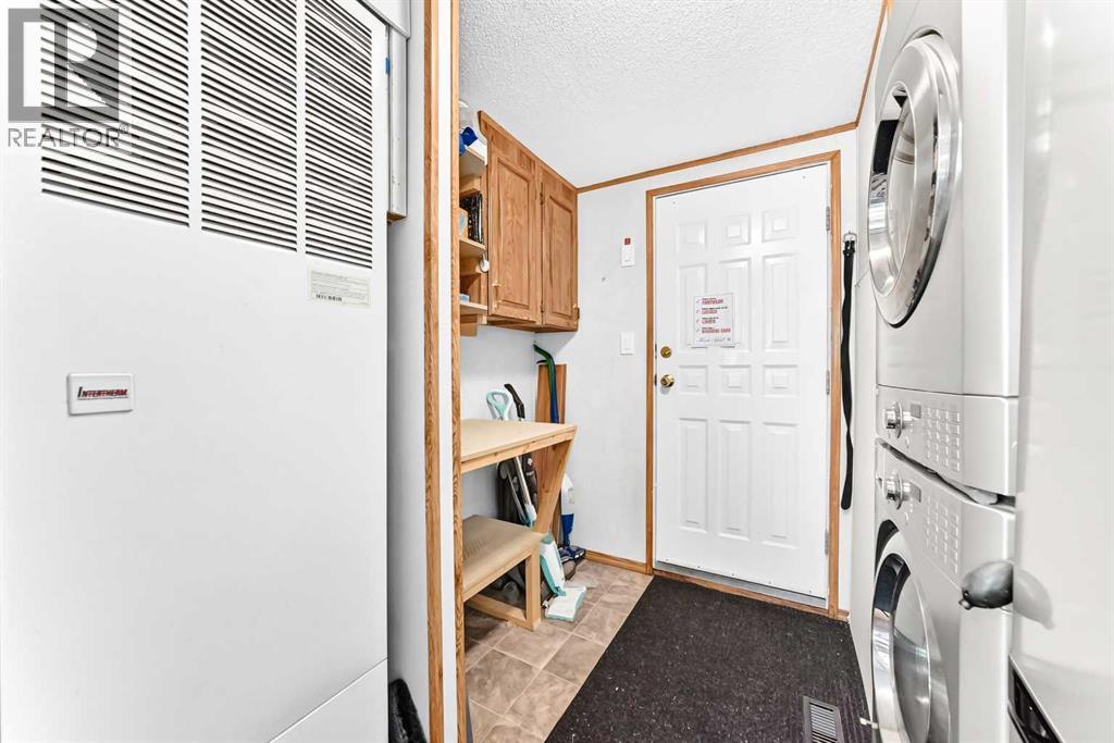 130, 6724 17 Avenue SE - 31