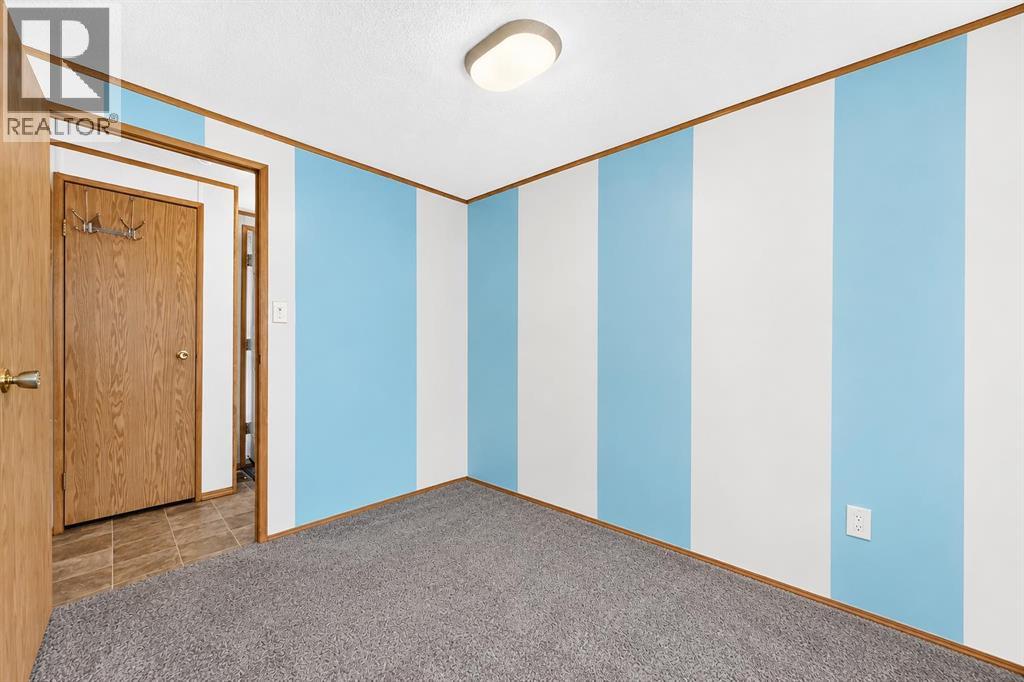 130, 6724 17 Avenue SE - 27
