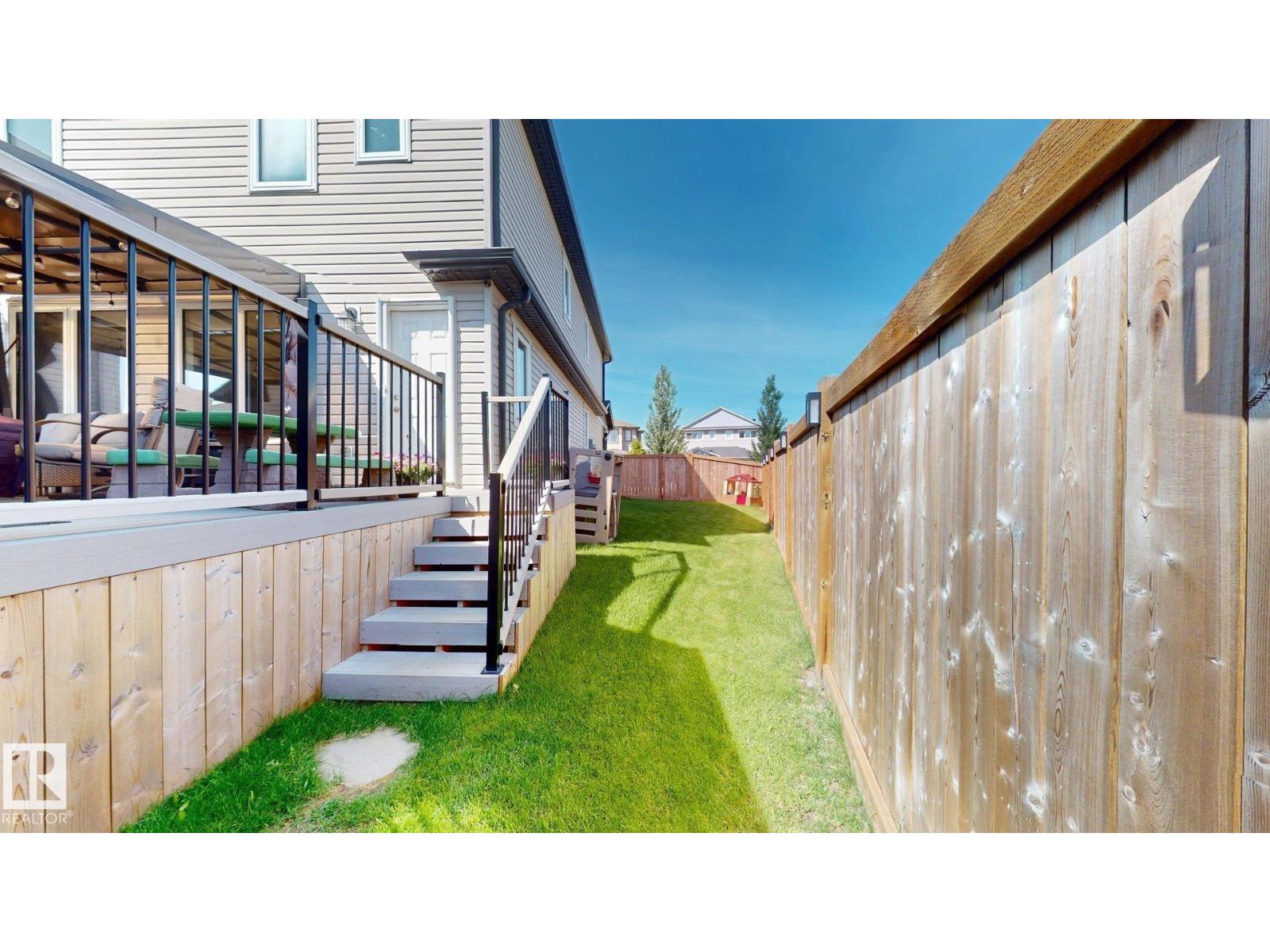 17359 49 ST NW - 34