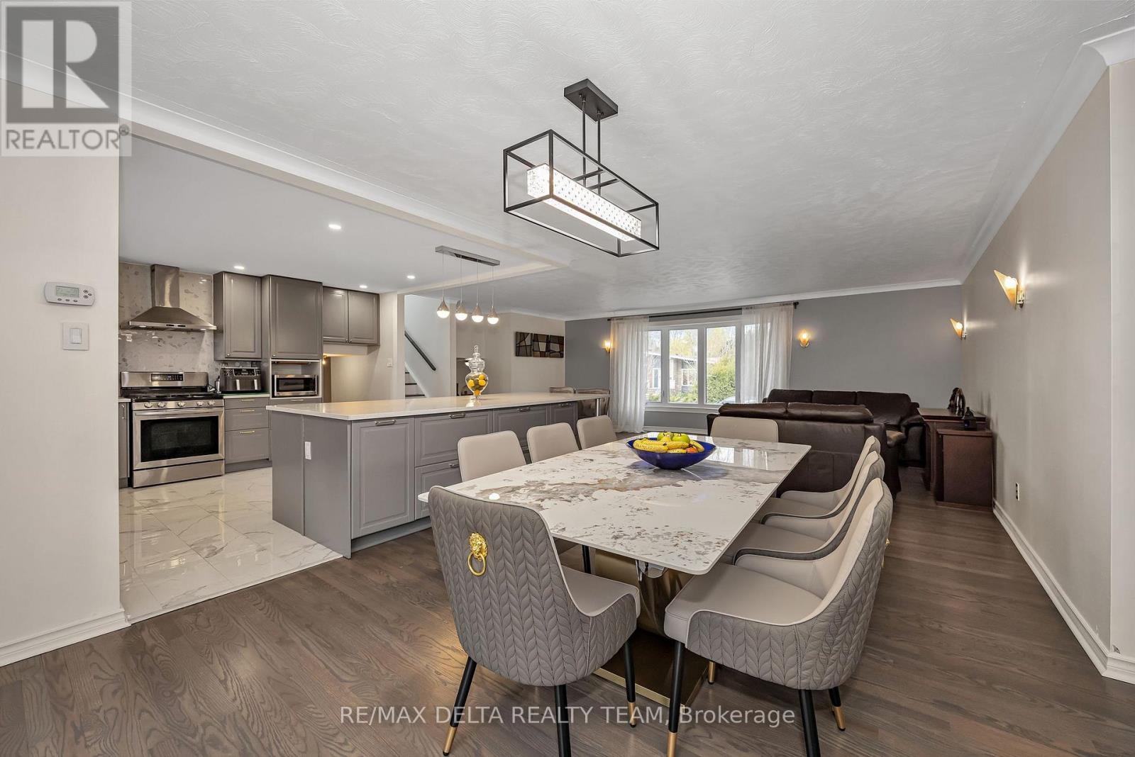 2350 GEORGINA DRIVE - 11