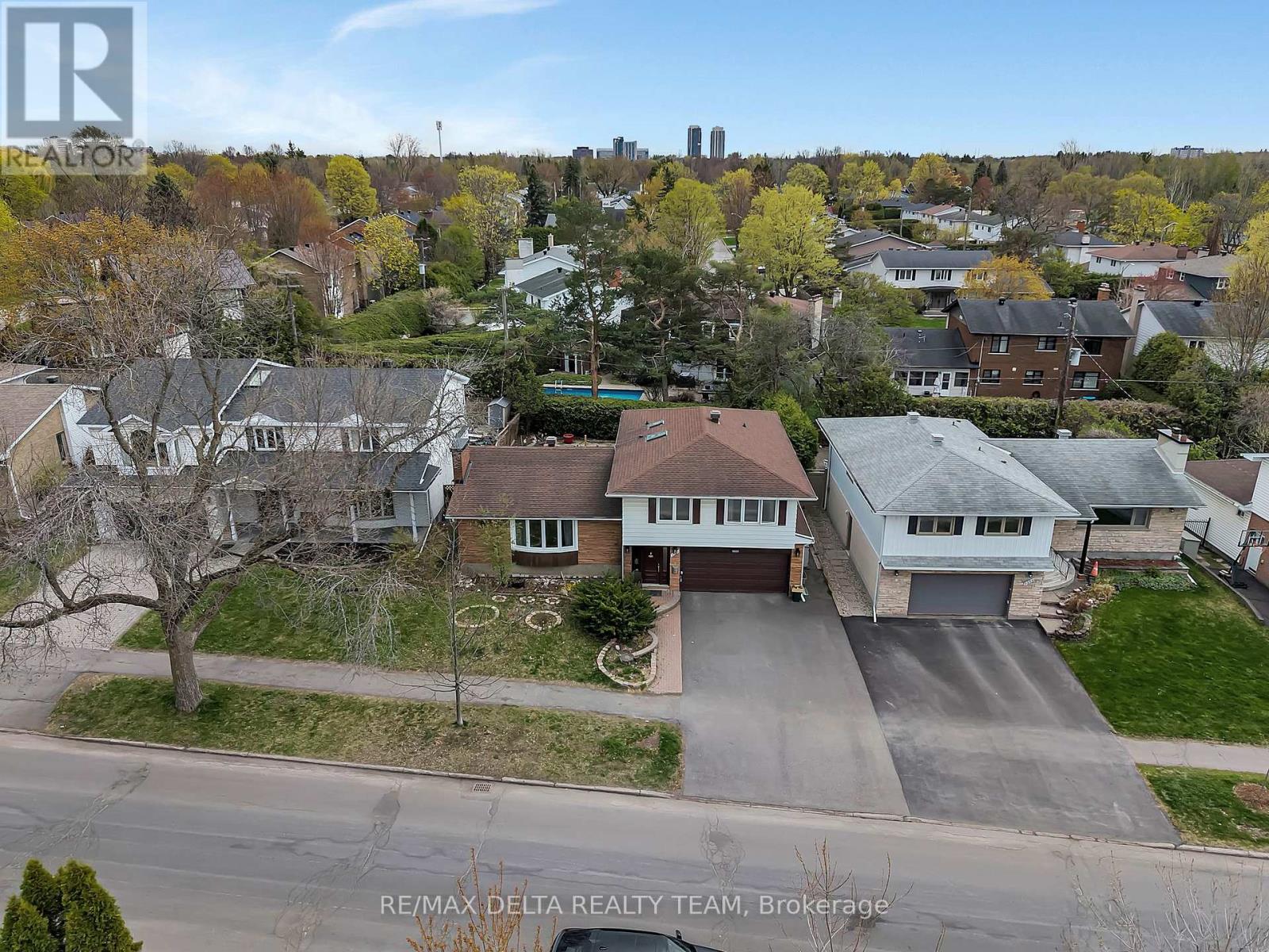 2350 GEORGINA DRIVE - Image 36