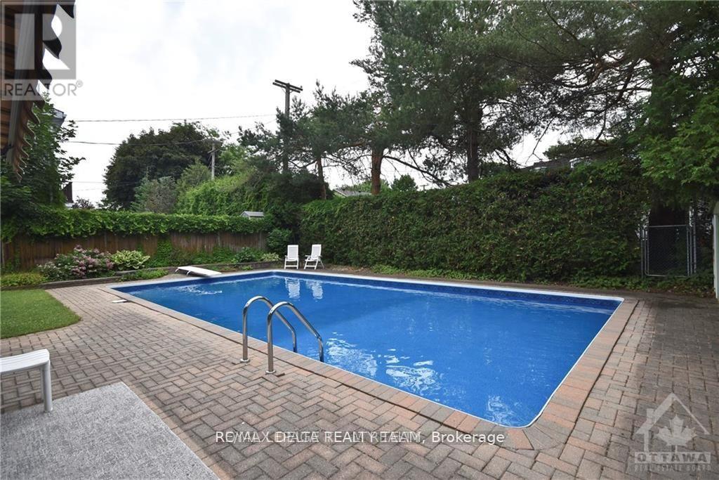 2350 GEORGINA DRIVE - Image 40