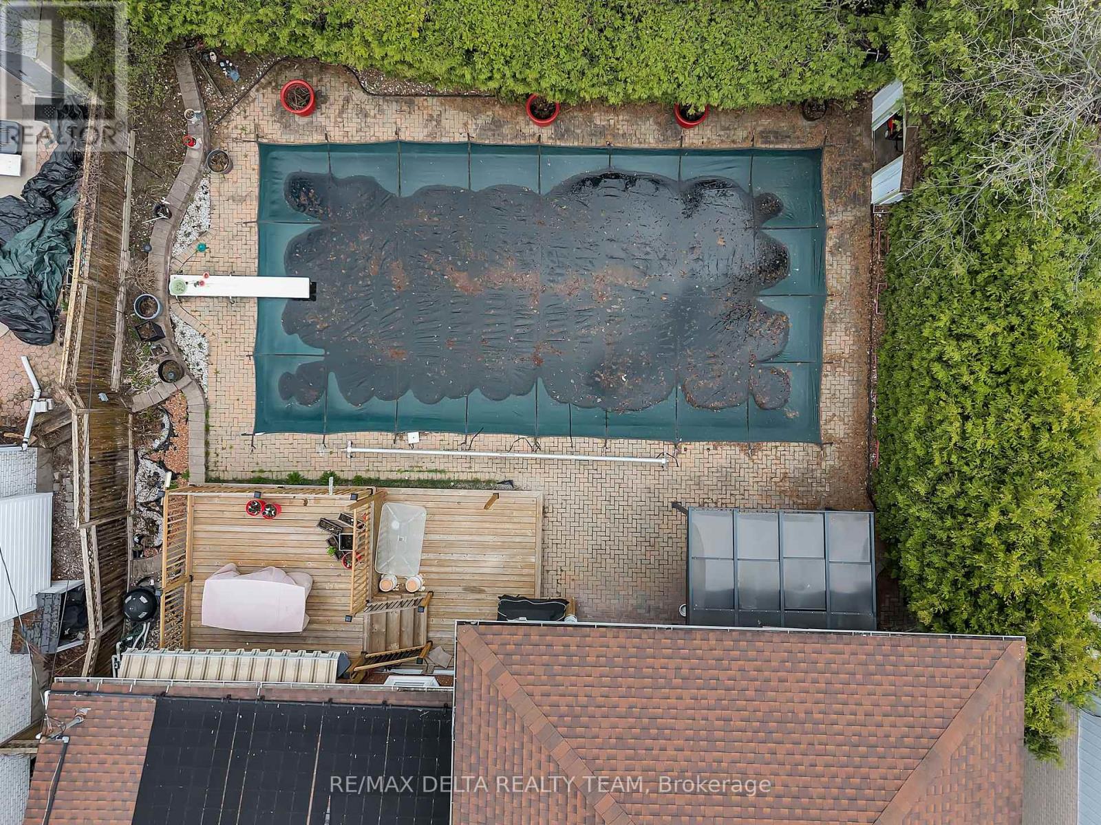 2350 GEORGINA DRIVE - 43