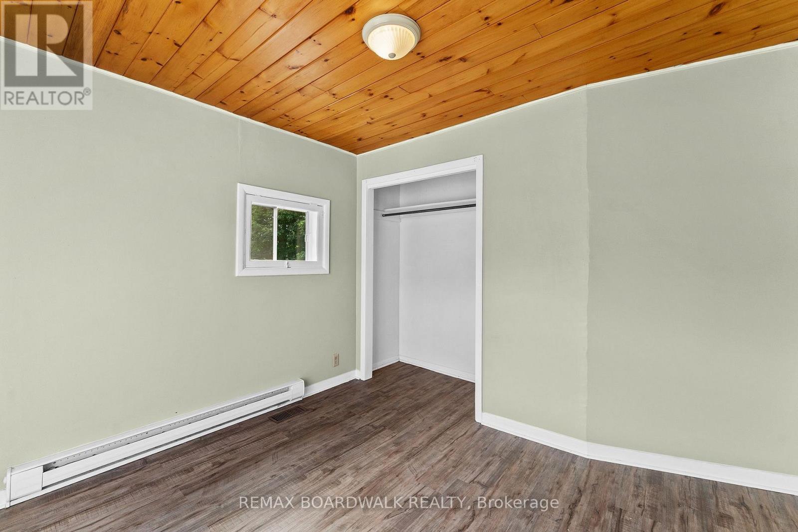 110-114 CLOTHIER STREET E - 22