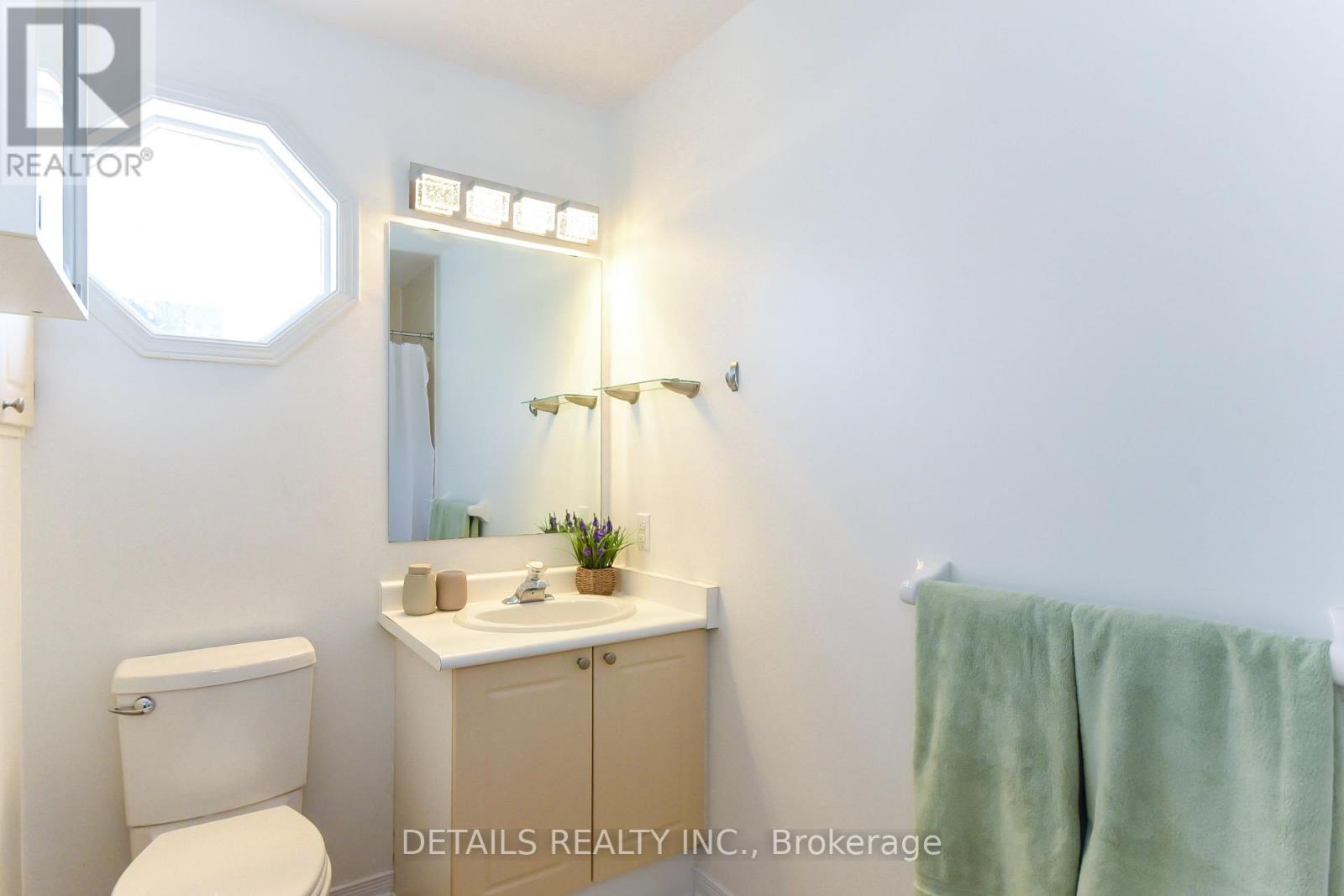 158 FORWARD AVENUE - Image 36