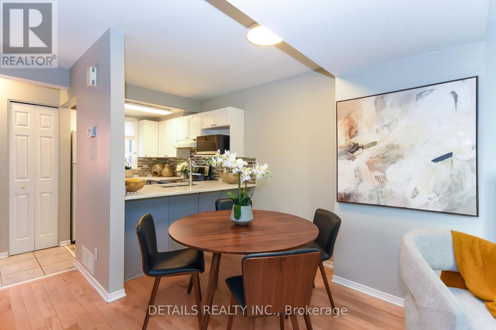 158 FORWARD AVENUE - 7