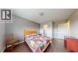 Living room - 8950 122nd Avenue, Osoyoos, BC V0H1V2 Photo 15