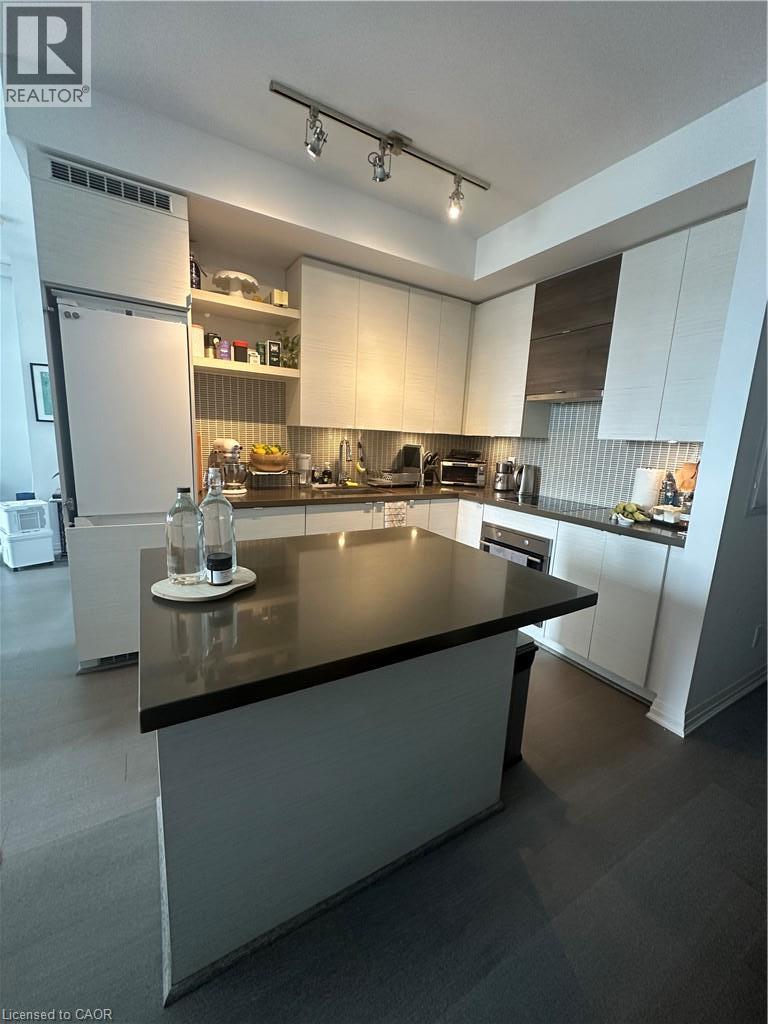 1 Bed, 1 Bath Condo for Rent in Etobicoke – 59 ANNIE CRAIG Drive Unit# 611, Etobicoke - Image 6