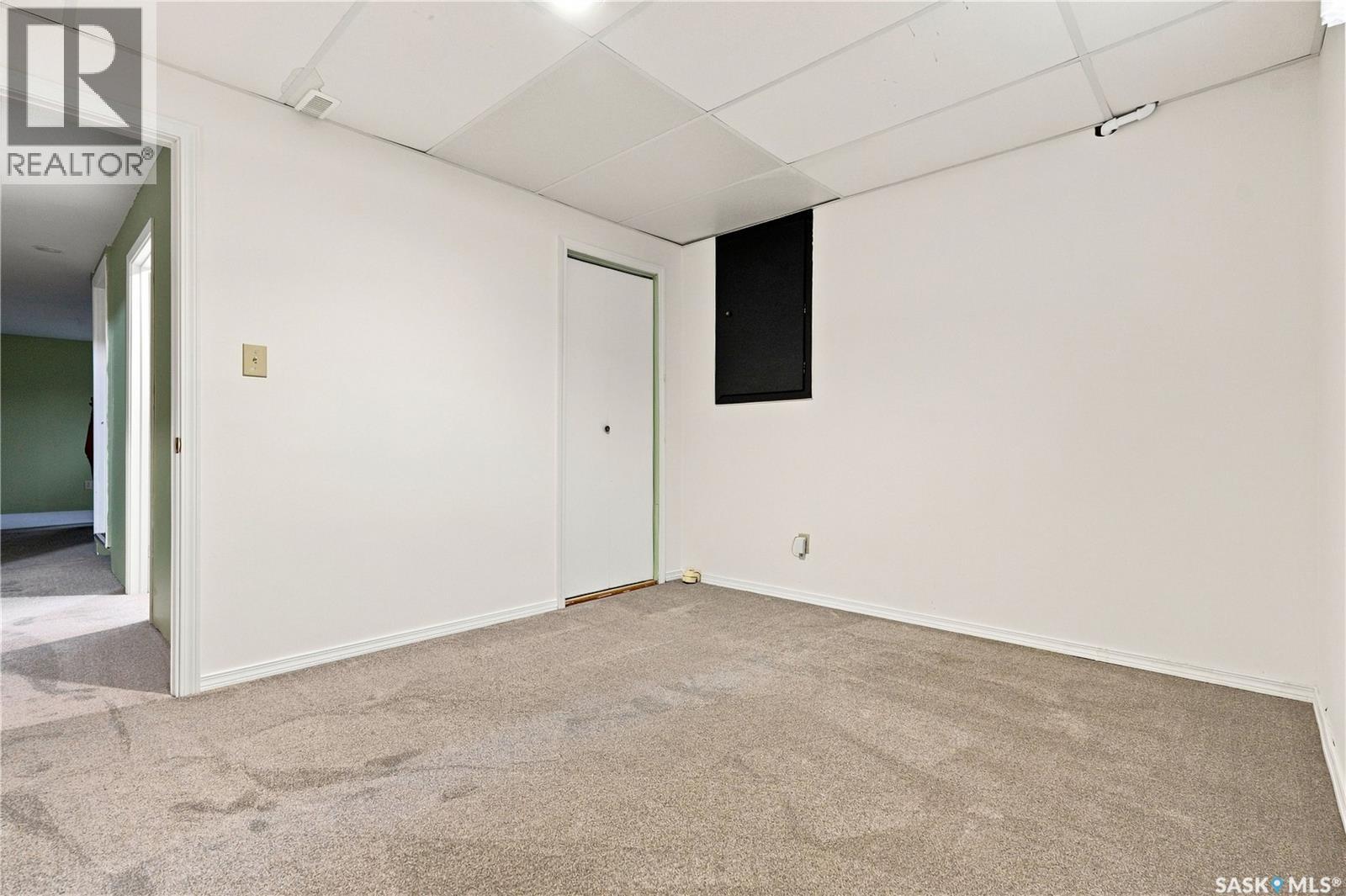 303 Oronsay STREET - 38