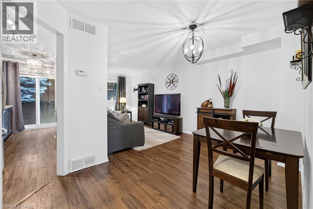 3 BEVERLY Lane - 14