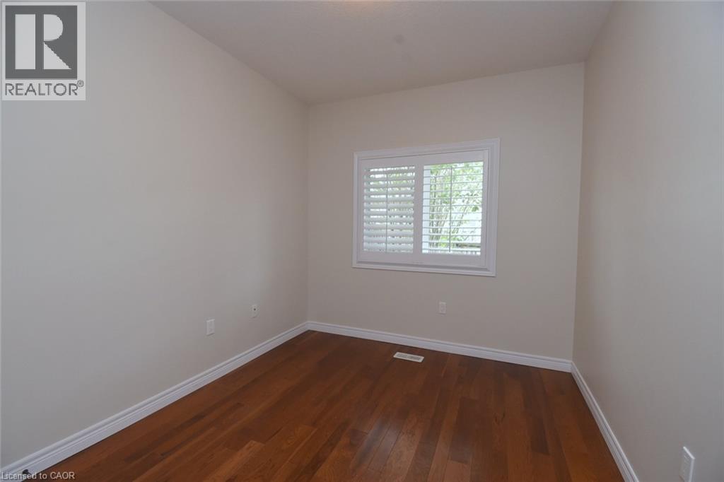 19 STICKLAND Lane - 25