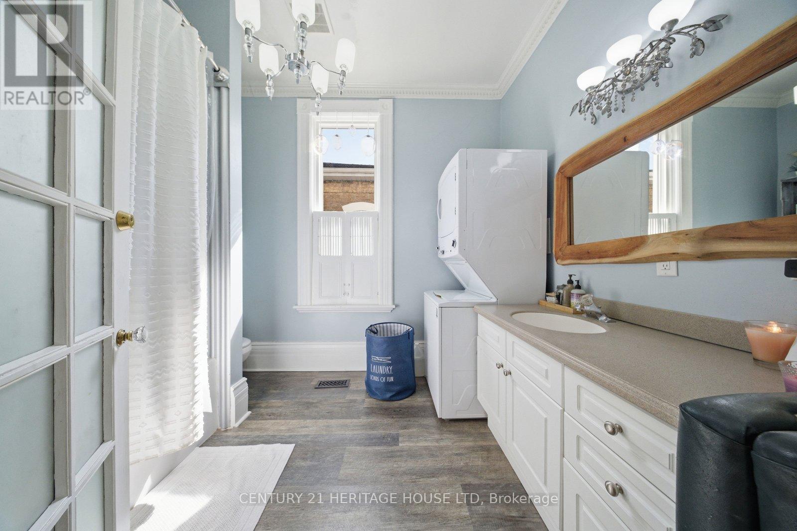 62 EAST AVENUE - Image 17