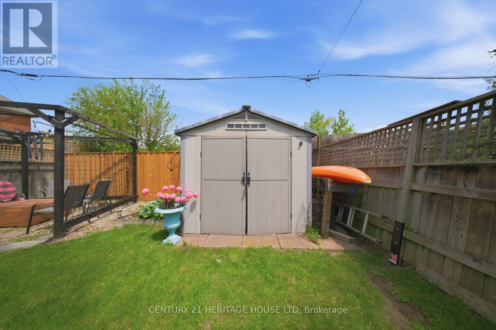 62 EAST AVENUE - Image 30