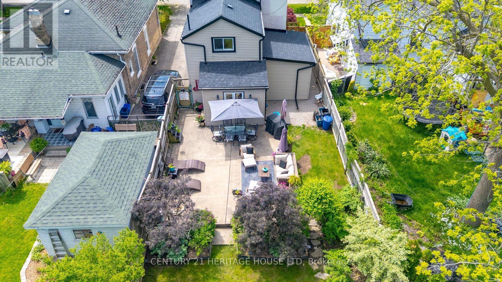 62 EAST AVENUE - Image 36
