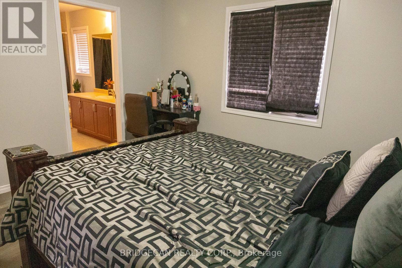 20 GILLESPIE DRIVE - 30