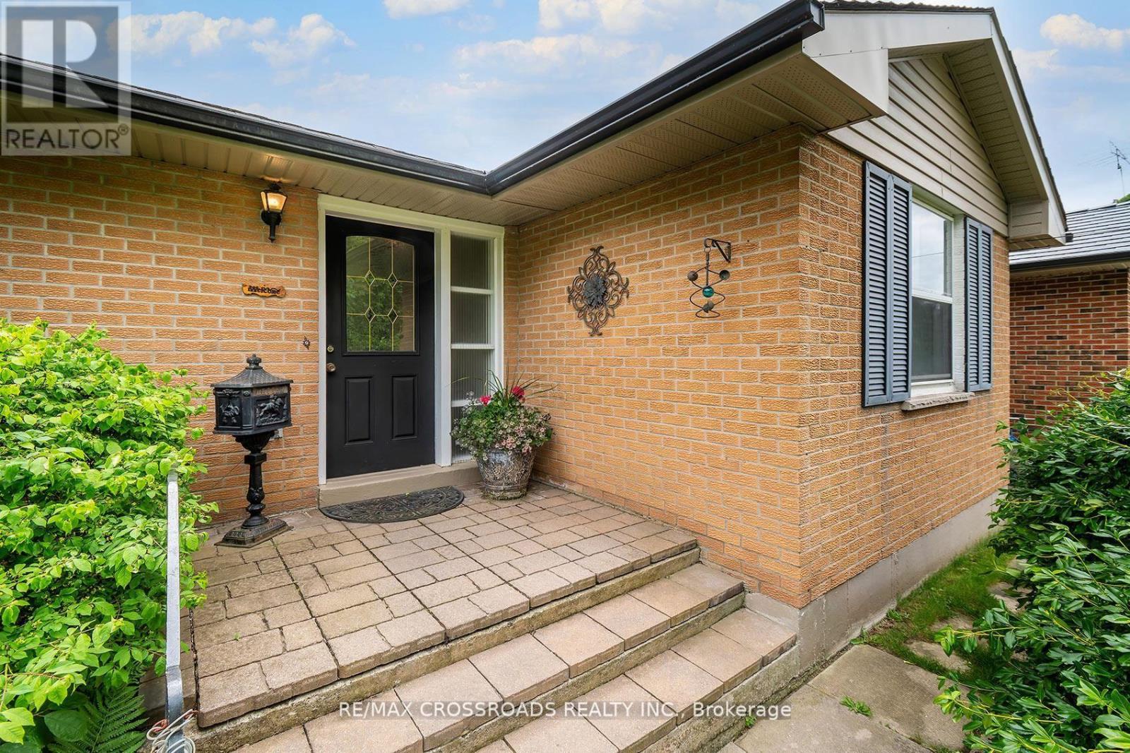 19 ORCHARD AVENUE - 5
