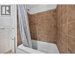 181 Campbell Street, Sarnia, ON N7T2G6 Photo 23