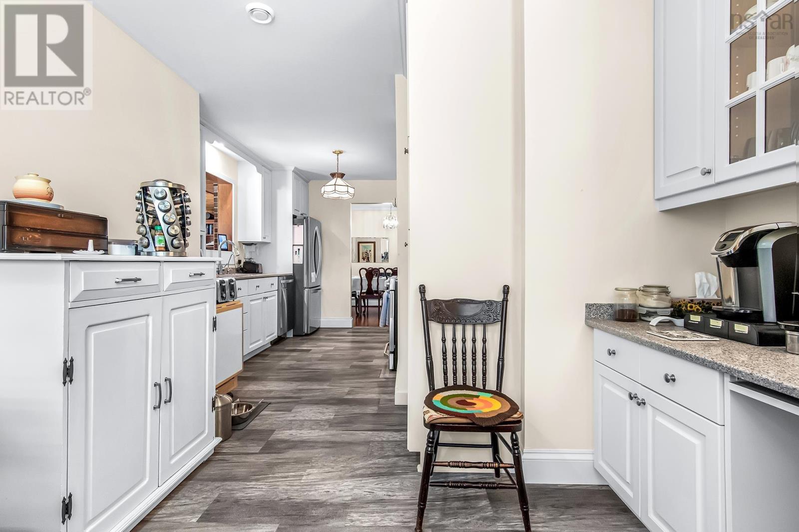 126 Millrun Crescent - 27