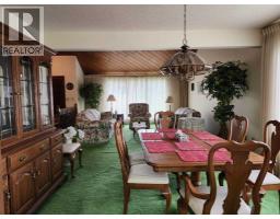 Living room - 201 Huntington Park, Drumheller, AB T0J0Y6 Photo 7