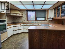 Dining room - 201 Huntington Park, Drumheller, AB T0J0Y6 Photo 8