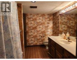 201 Huntington Park, Drumheller, AB T0J0Y6 Photo 33