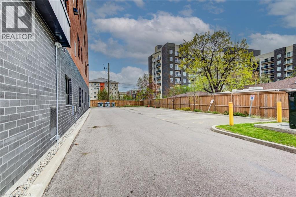#606 269 SUNVIEW Street - 23