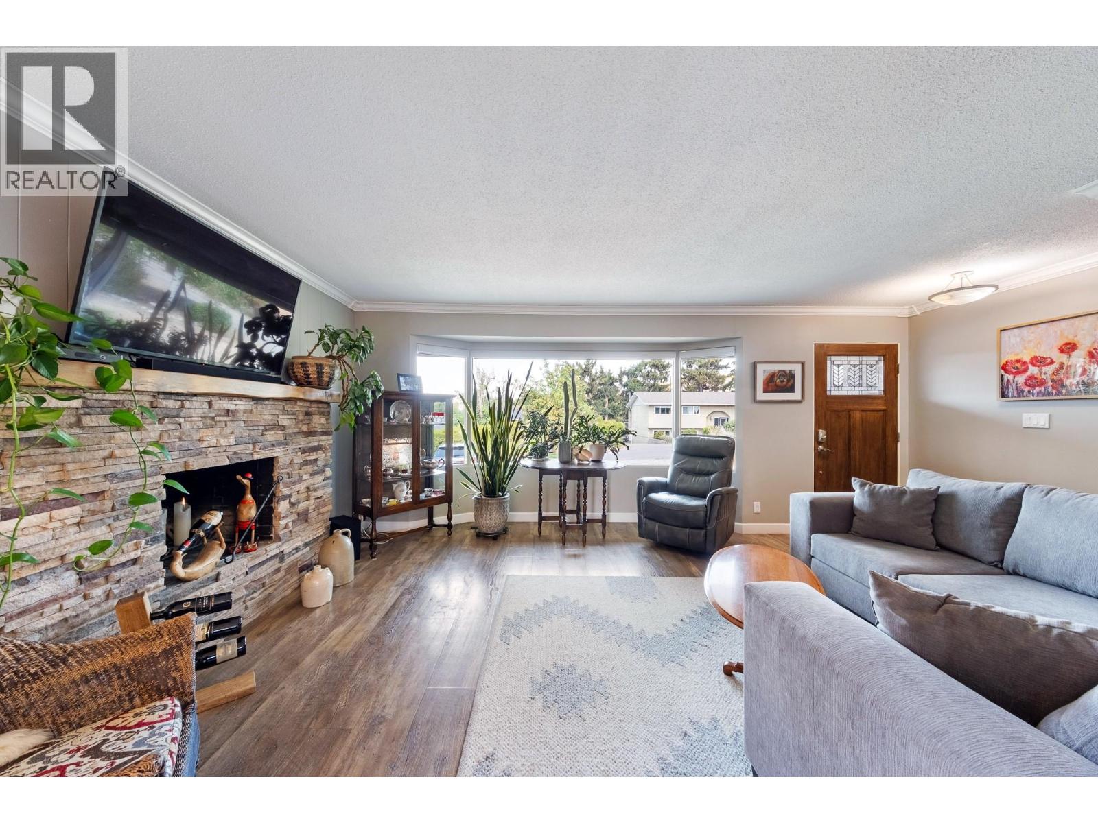 12300 Ormsby Drive - Image 8