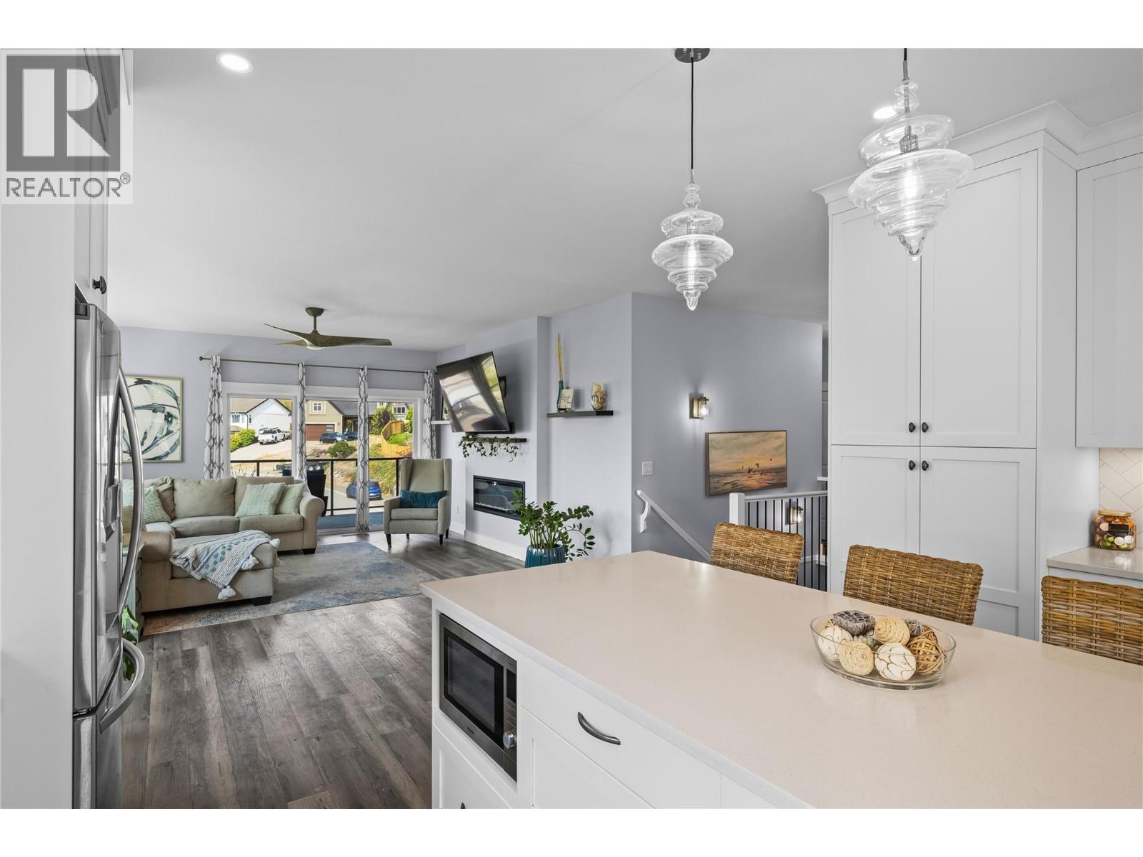  2180 Sunview Drive, West Kelowna