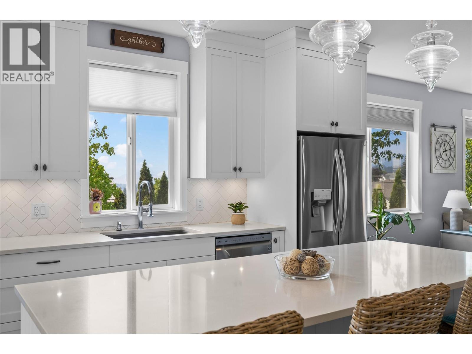  2180 Sunview Drive, West Kelowna