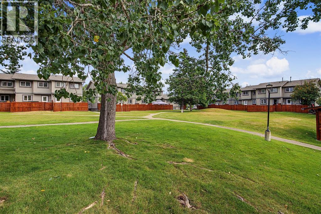 #52 12 Templewood Drive NE - 27