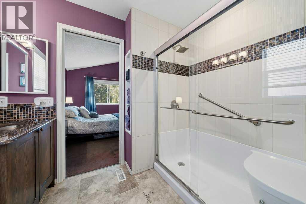 165 Douglasview Rise SE - 19