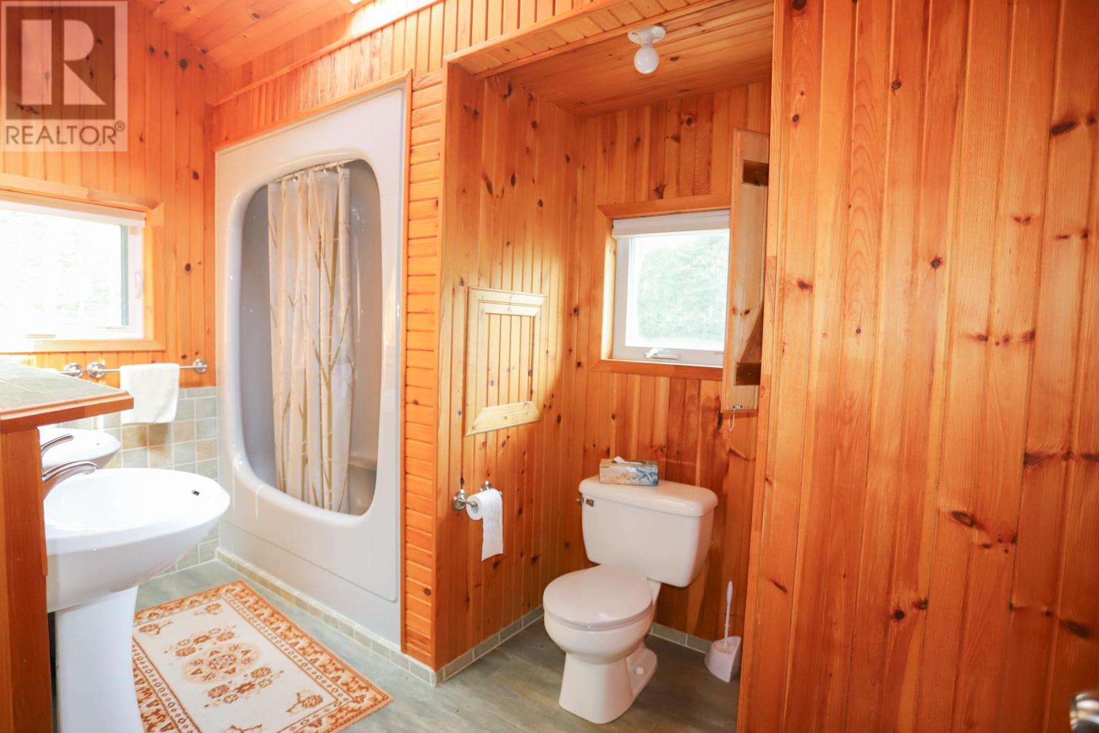 305 Copper Bay RD - Image 30