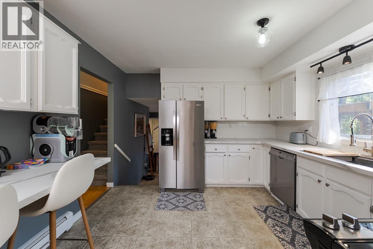 Photo 11 of 40 — 1567 BUCHANAN AVENUE · Prince George, BC