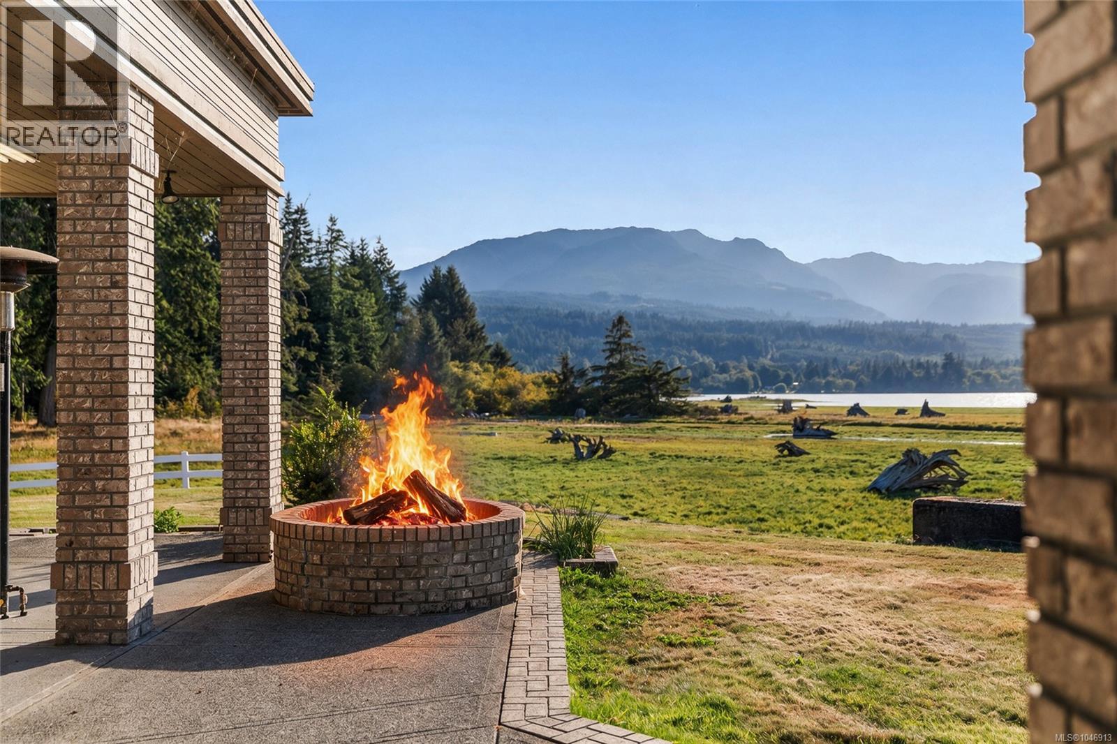 340 Berray Rd, Fanny Bay