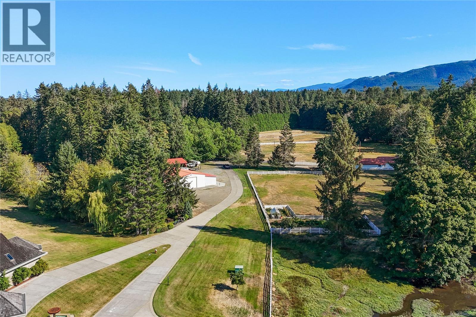 340 Berray Rd, Fanny Bay