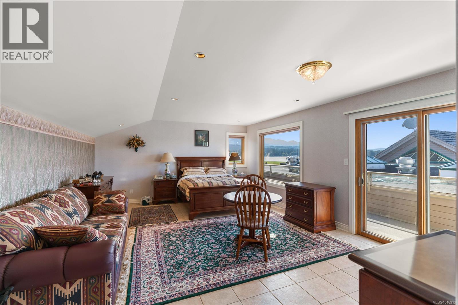 340 Berray Rd, Fanny Bay