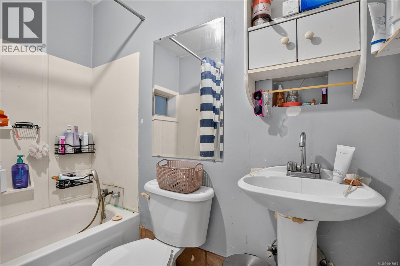 5633 STRICK Rd, Port Alberni